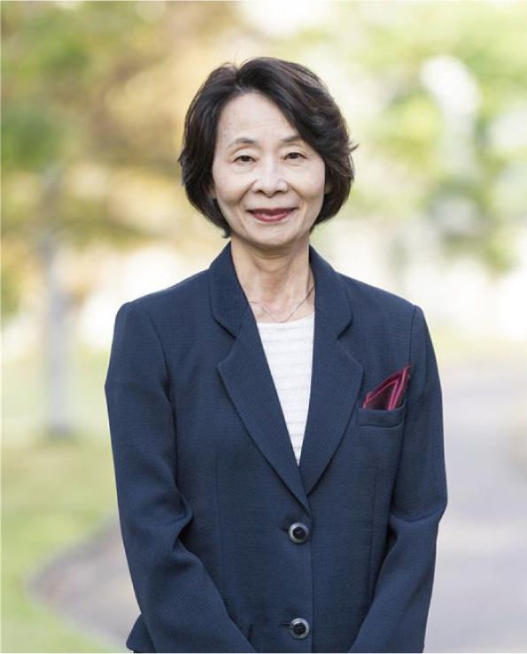 学長 上野奈初美